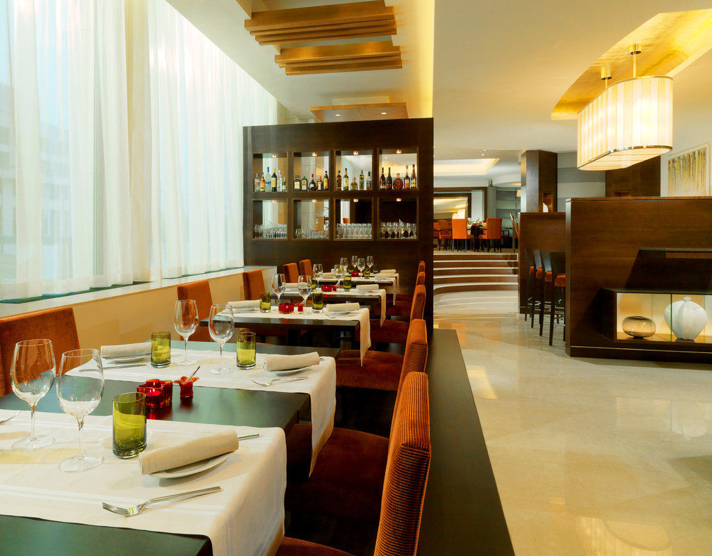 Sheraton Bratislava Hotel Restaurant photo Restaurant